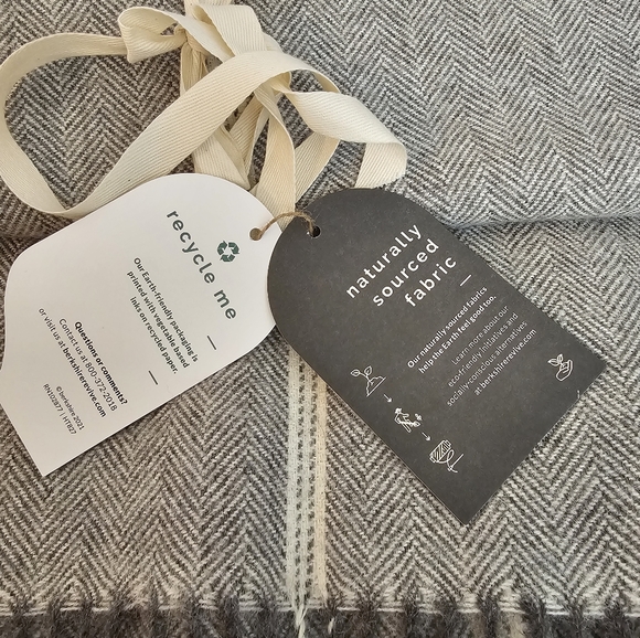 Berkshire Alpaca Throw Blanket 50" x 70" - Picture 9 of 10